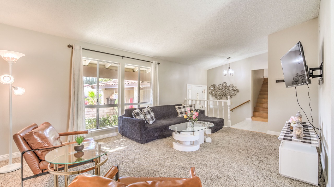 Photo of Livingroom in Canyon Gate