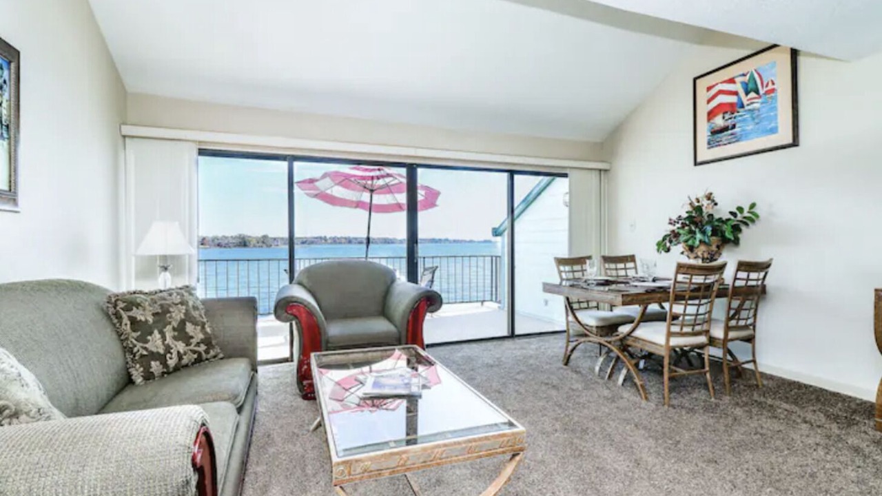 Photo of Livingroom in Seven Coves