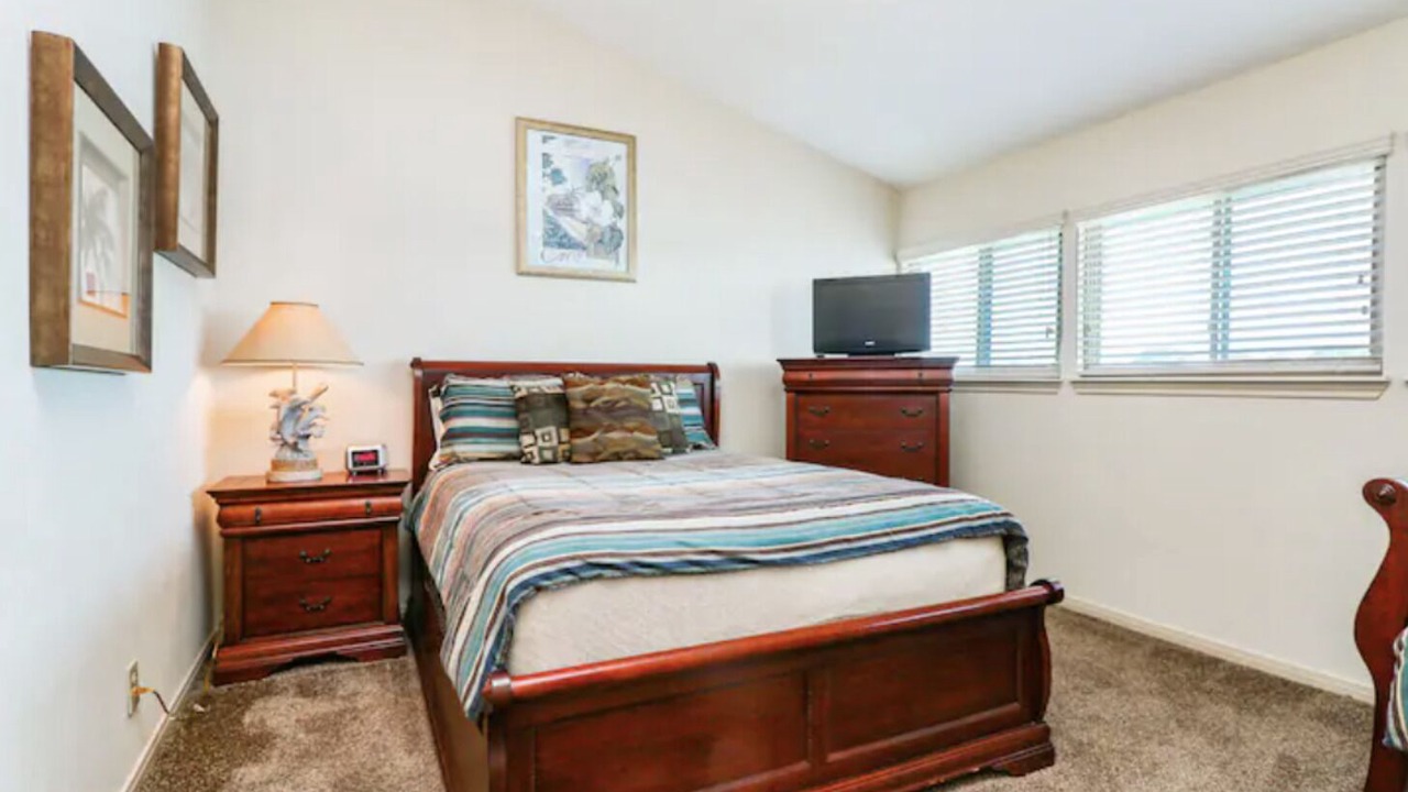 Photo of Bedroom in Seven Coves