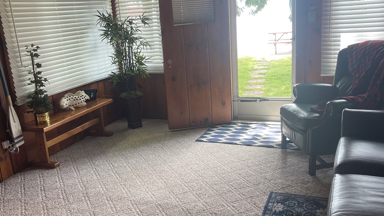 Photo of Livingroom in Houghton Lake