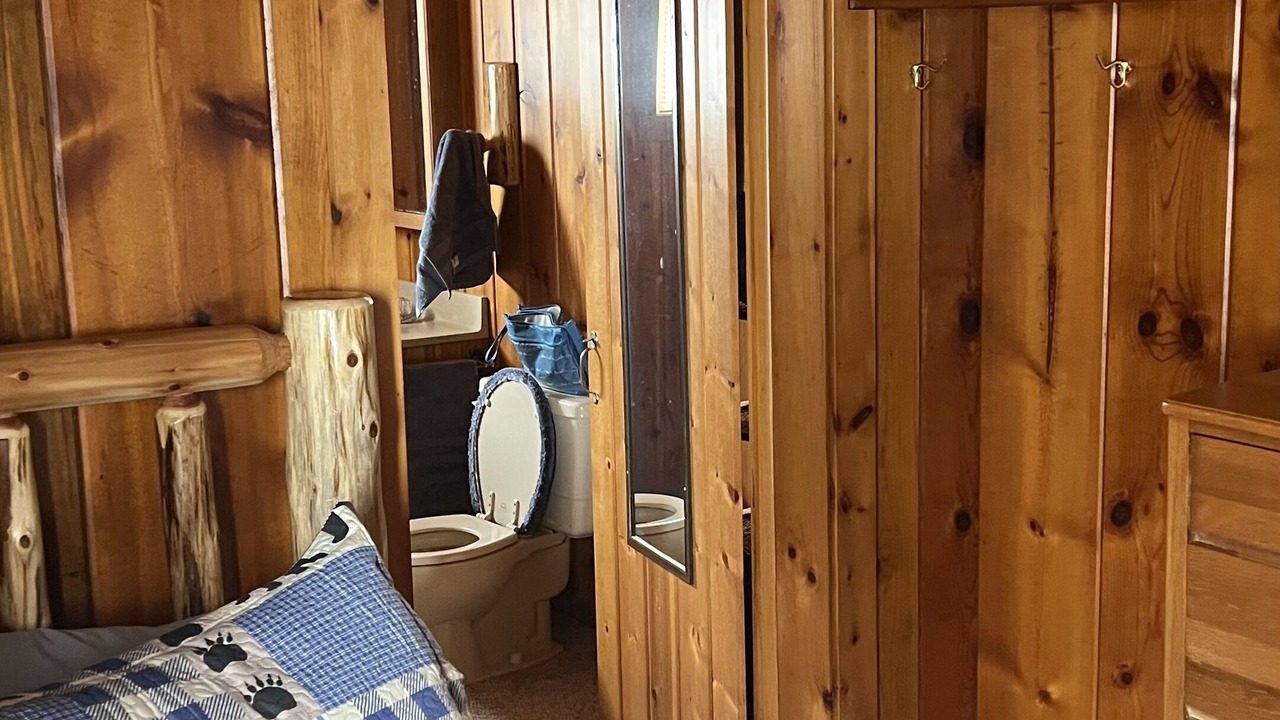 Photo of Bedroom in Houghton Lake