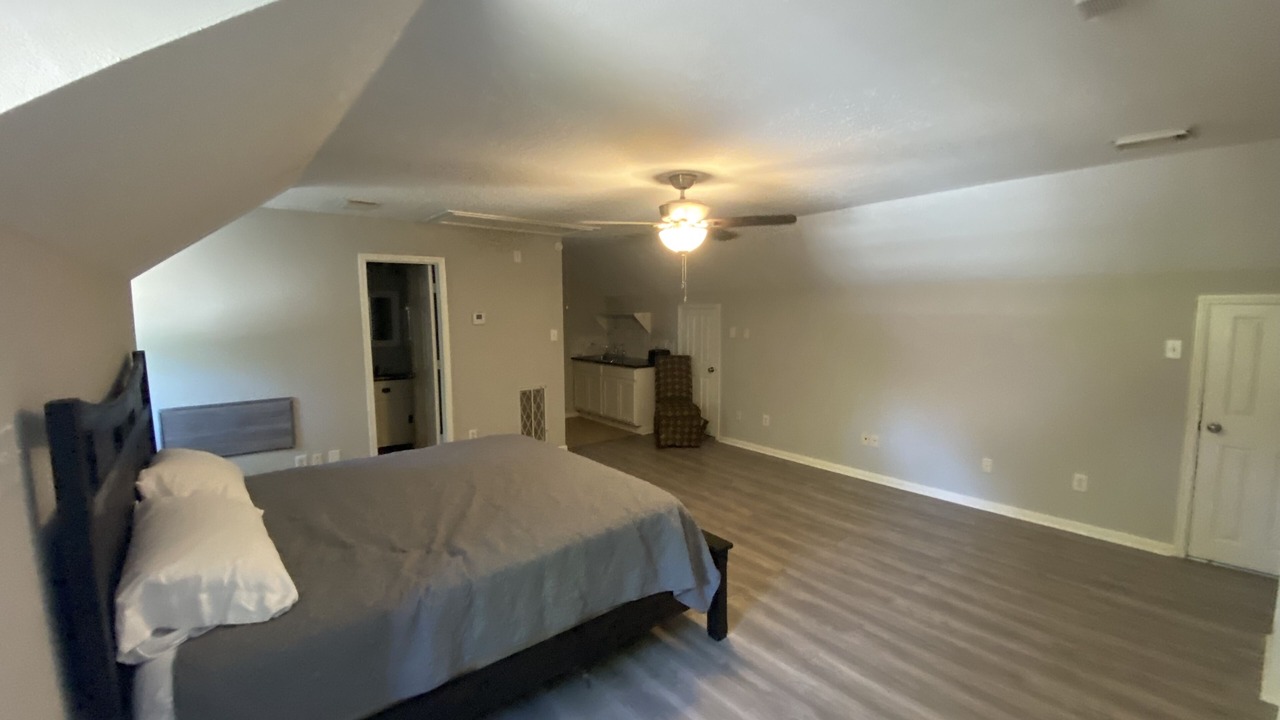 Photo of Bedroom in Alden Bridge