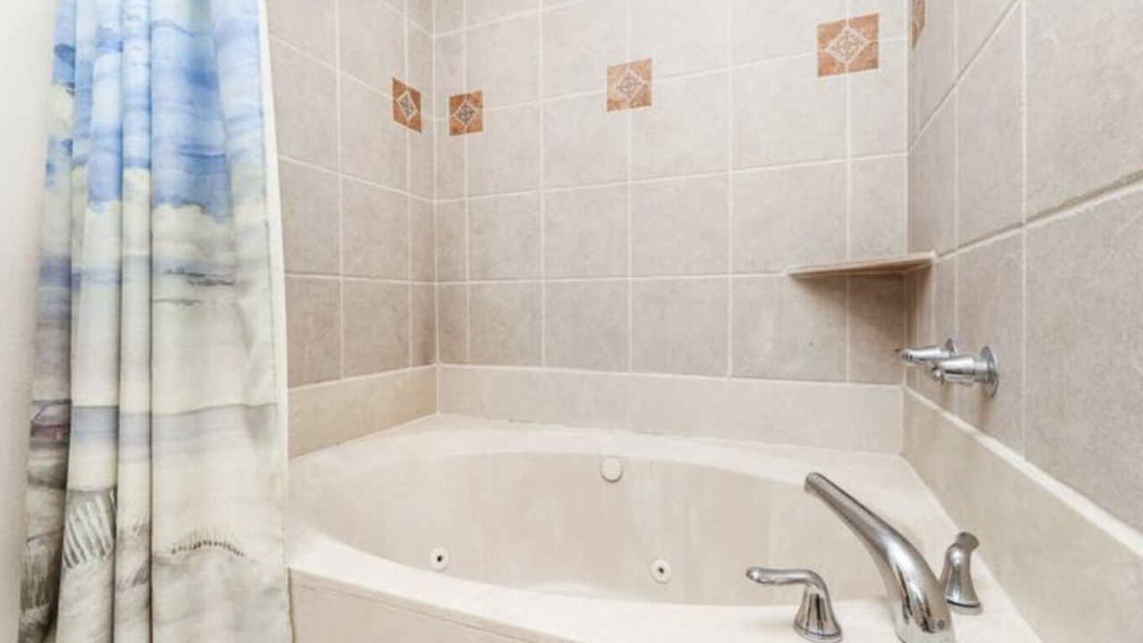 Photo of Bathroom in Seven Coves
