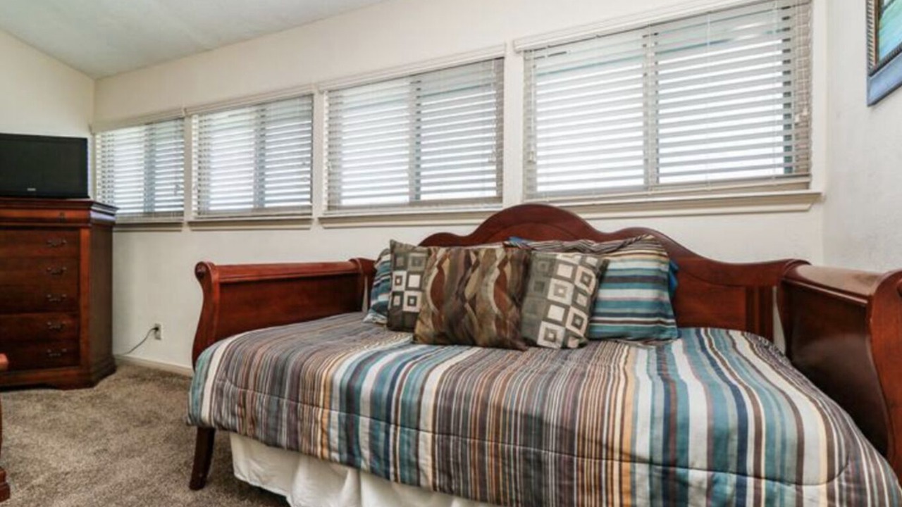Photo of Bedroom in Seven Coves