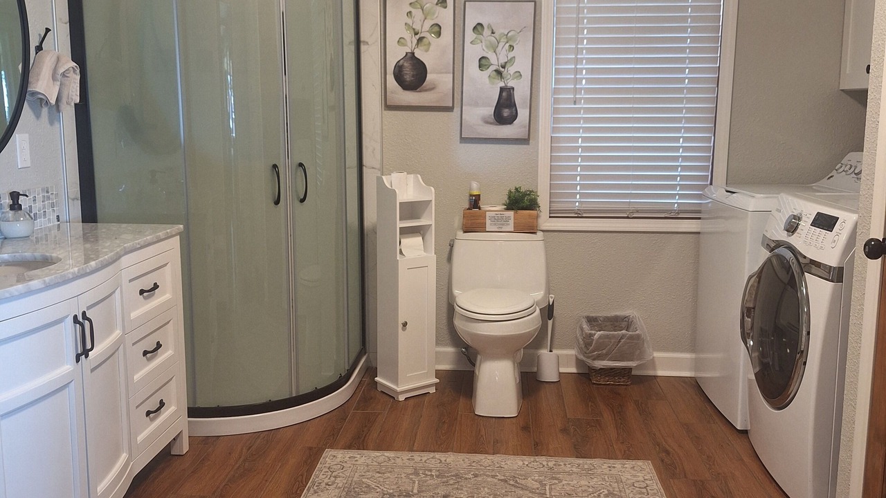 Photo of Bathroom in Willis