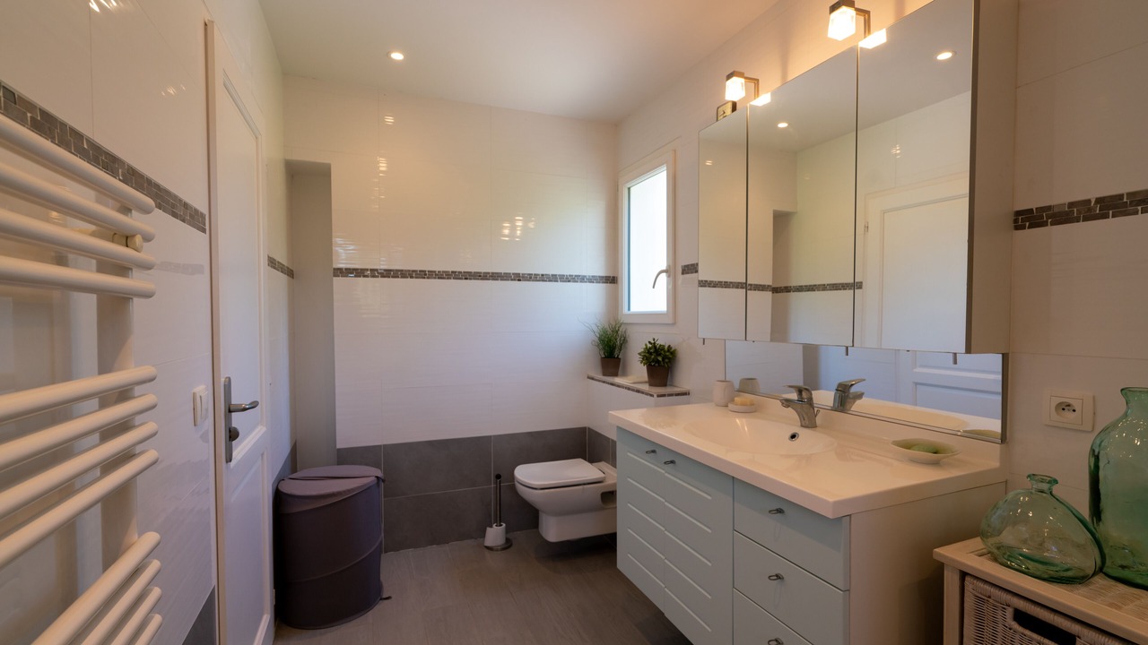 Photo of Bathroom in Le Muy