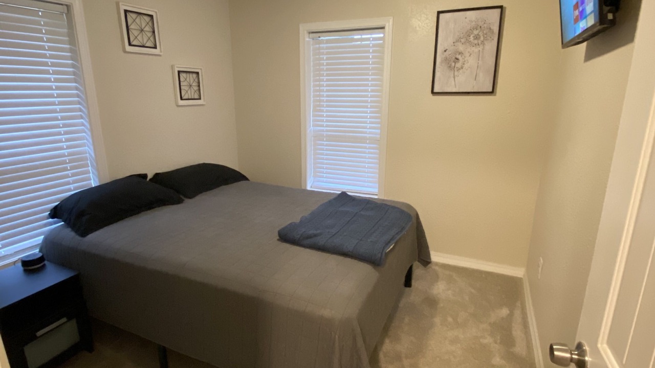 Photo of Bedroom in Albany