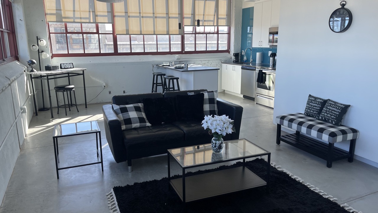 Photo of Livingroom in Midtown