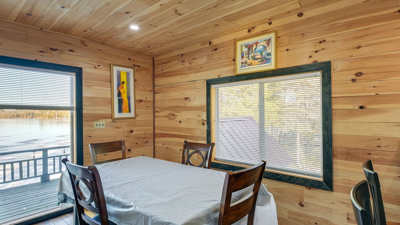 Photo of Others in Lincoln