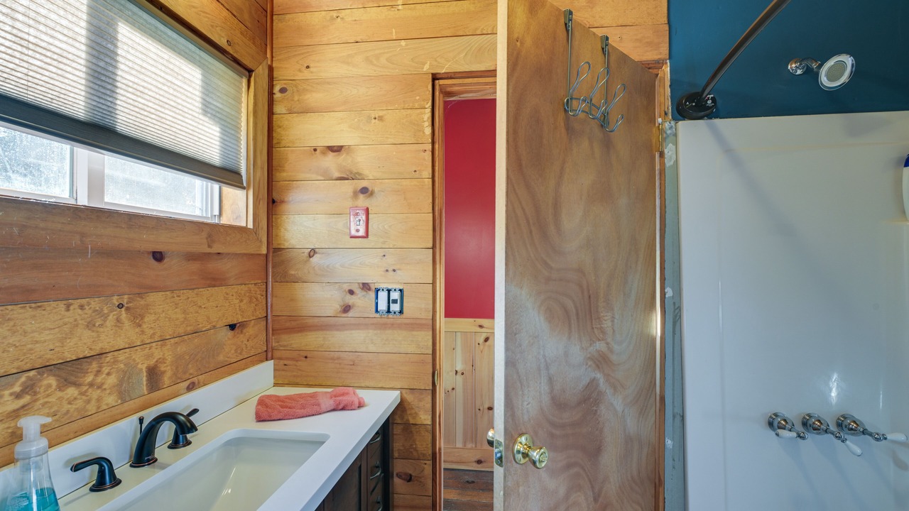 Photo of Bathroom in Lincoln