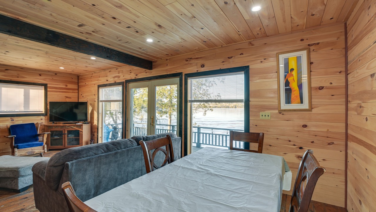 Photo of Others in Lincoln