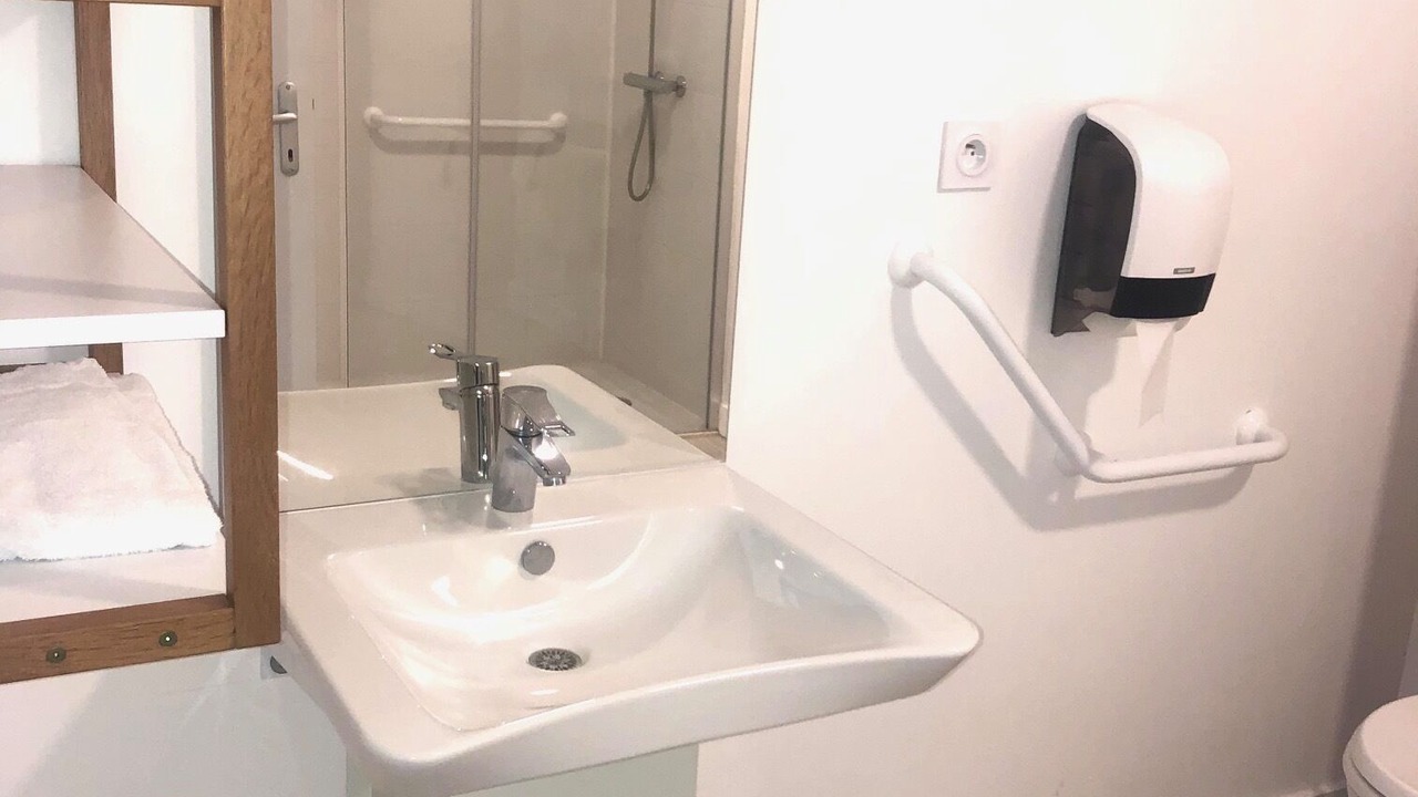 Photo of Bathroom in Bouchemaine