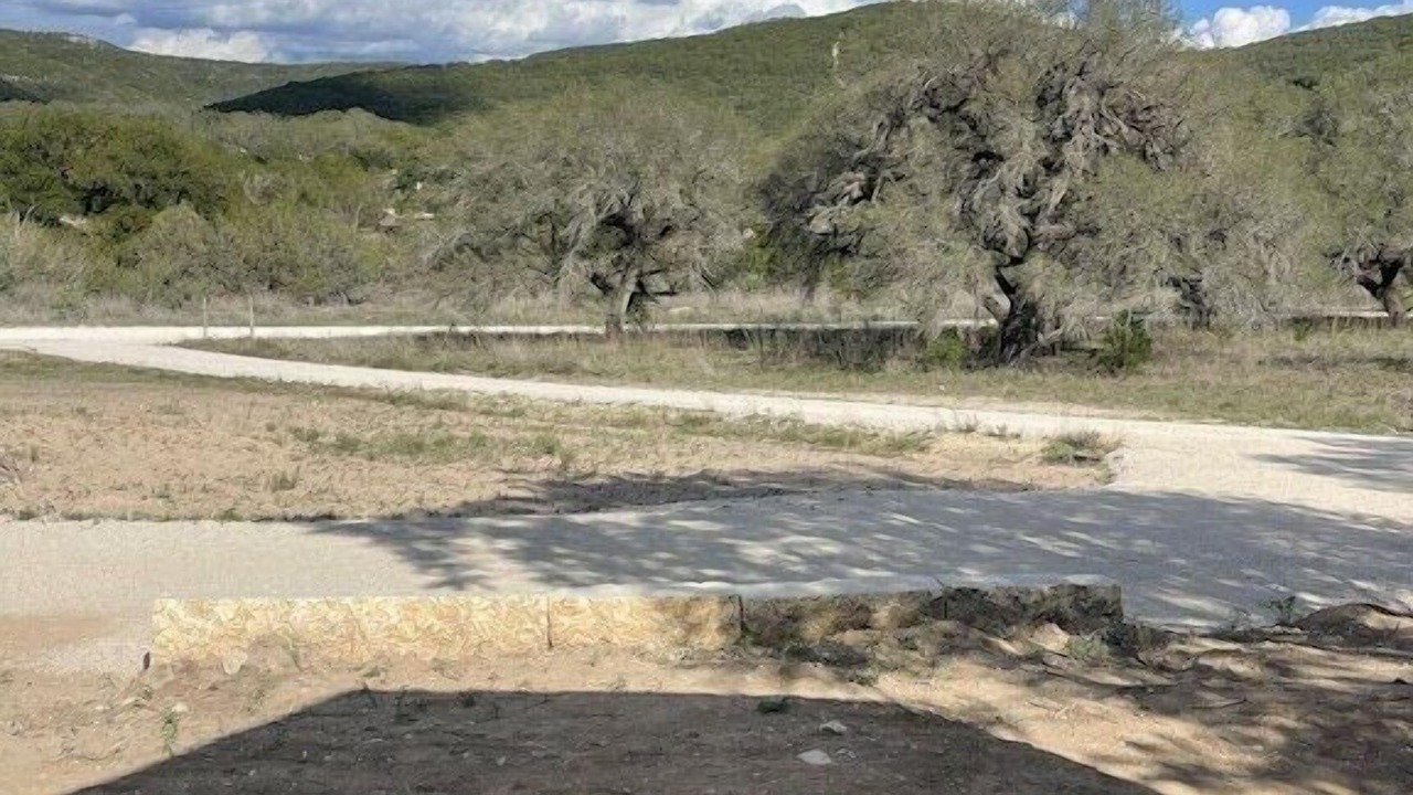 Photo of Others in Leakey