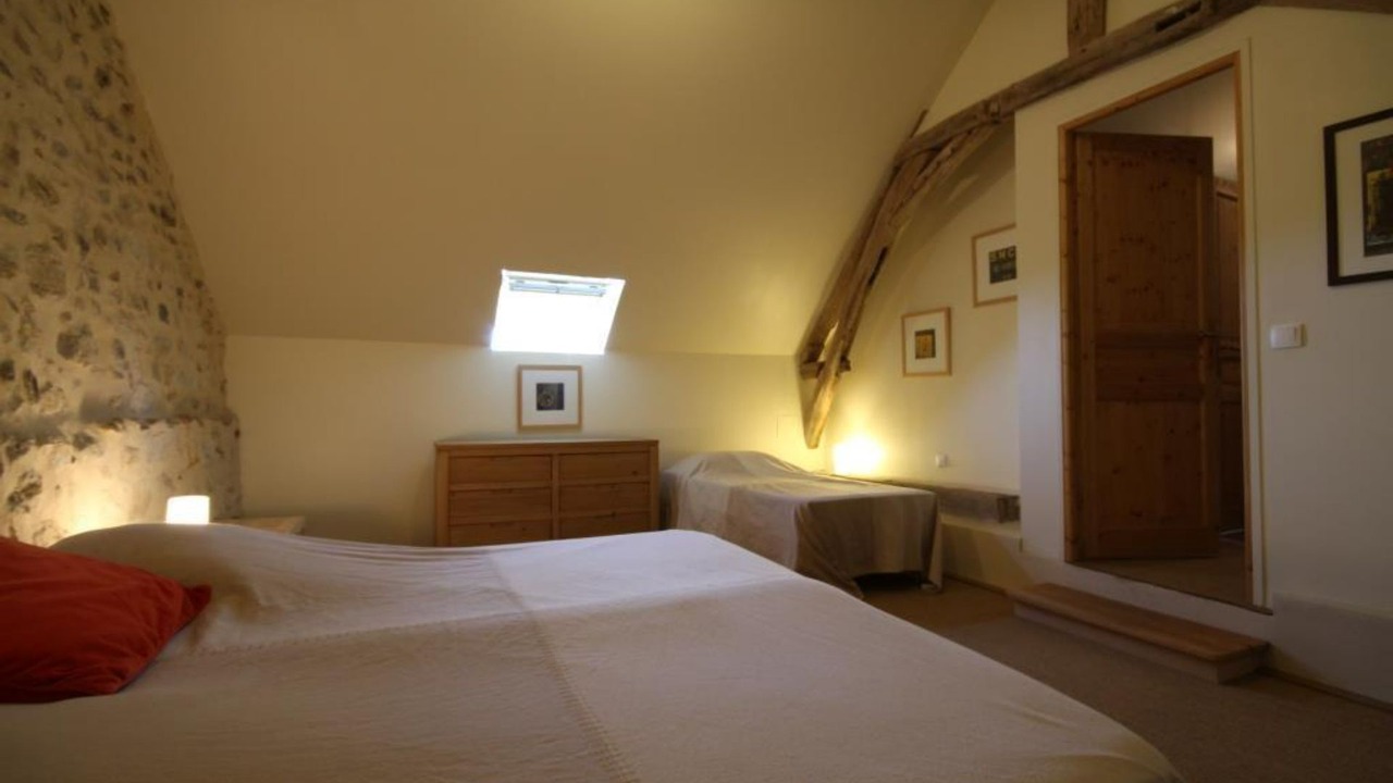 Photo of Bedroom in Saint-Seine