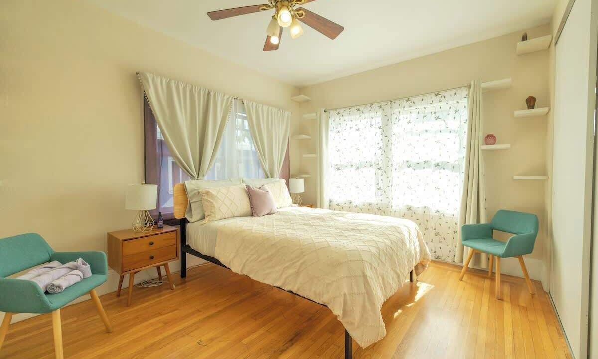Photo of Bedroom in Fairview Park