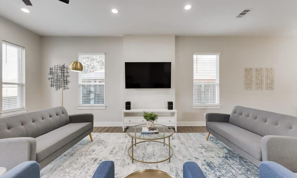 Photo of Livingroom in West Dallas