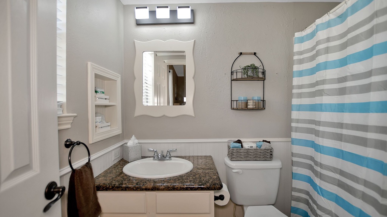 Photo of Bathroom in April Sound