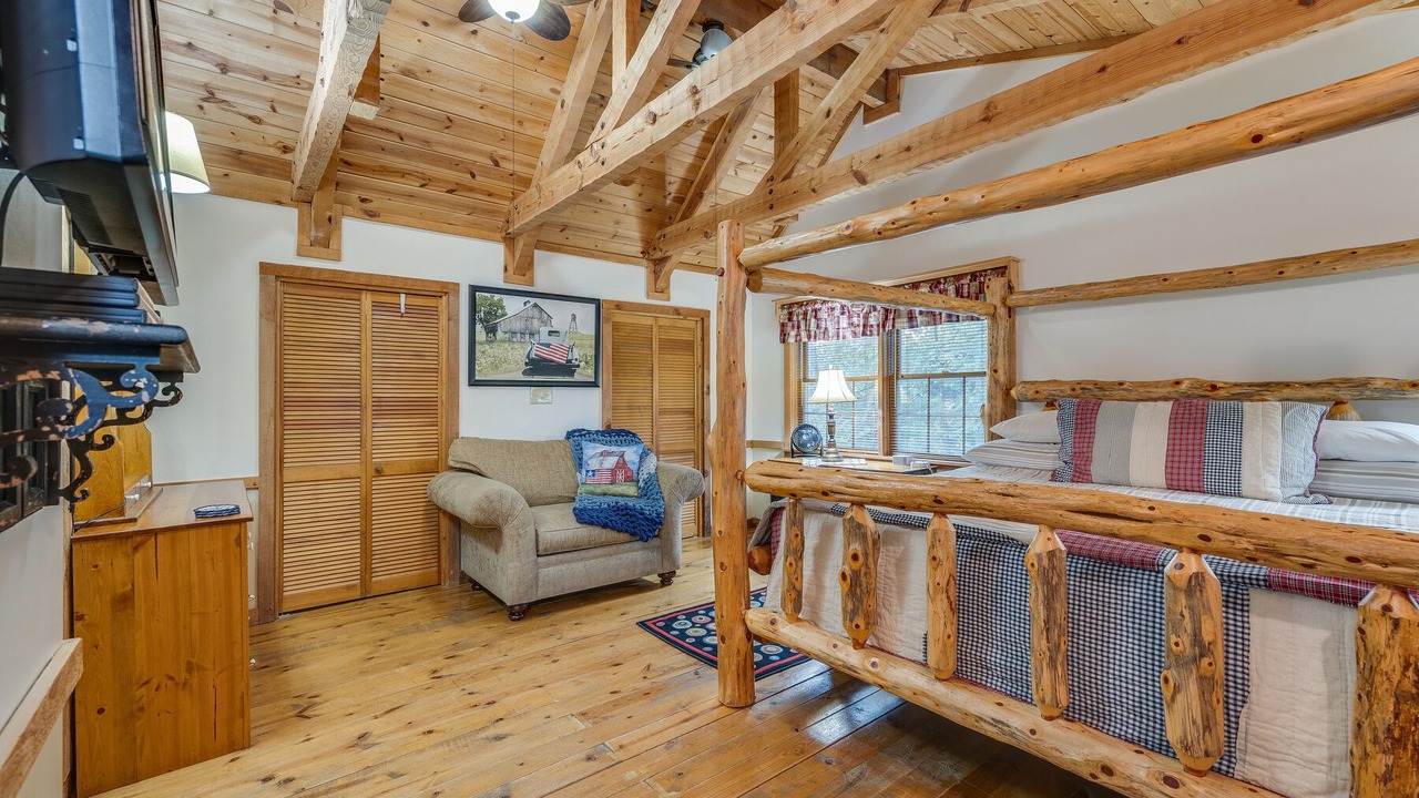 Photo of Bathroom in Piney Flats