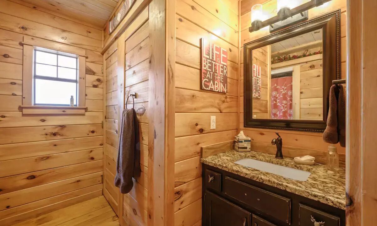 Photo of Bathroom in Hochatown