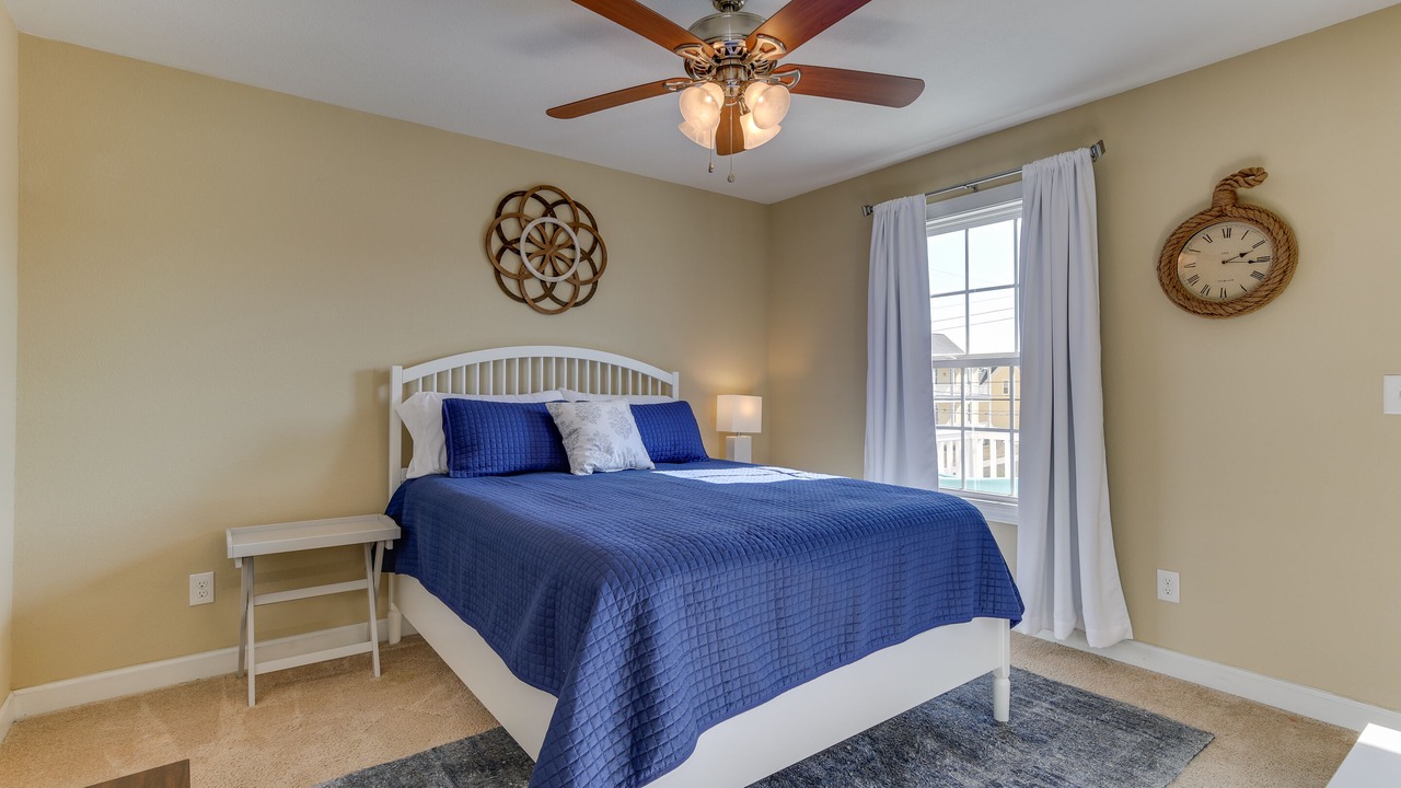 Photo of Bedroom in East Ocean View