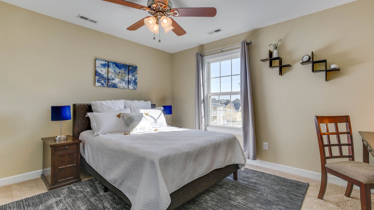 Photo of Bedroom in East Ocean View