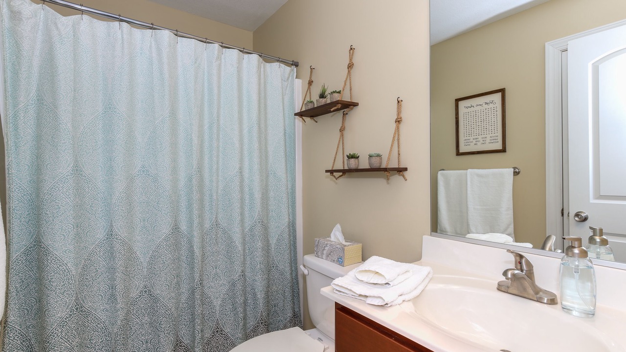 Photo of Bathroom in East Ocean View