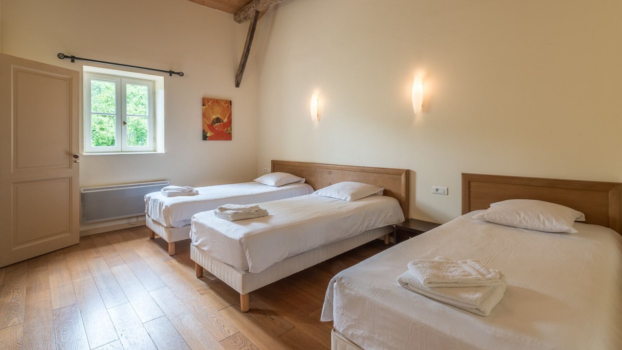 Photo of Bedroom in Cherves-Richemont