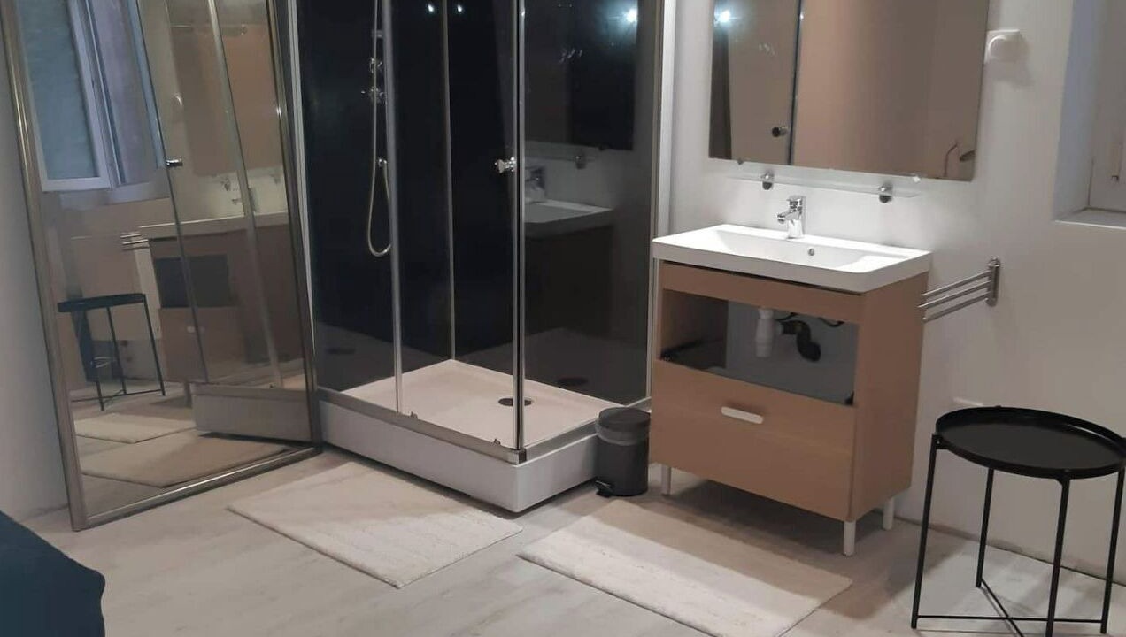 Photo of Bathroom in Chalons-en-Champagne