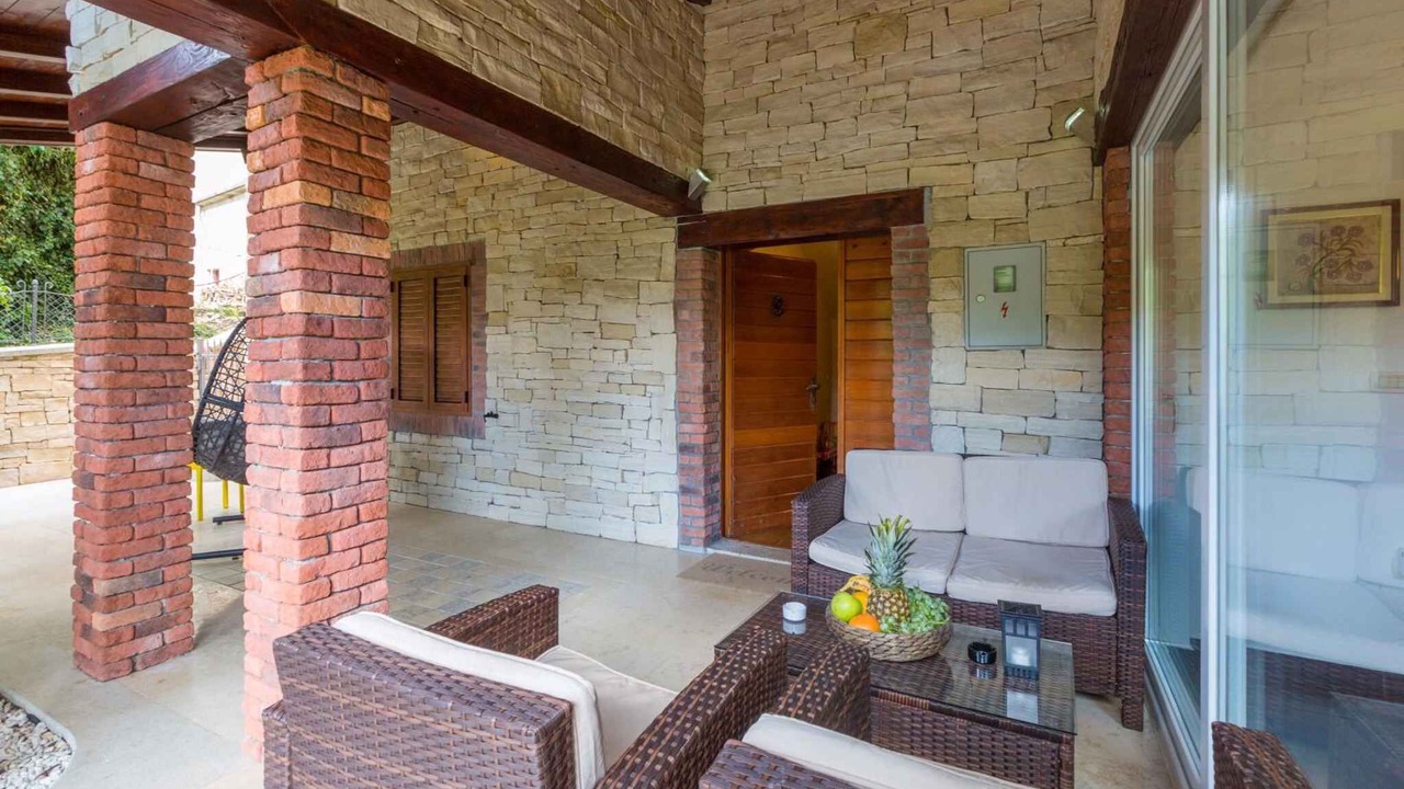 Photo of Patio Balcony in Krizisce