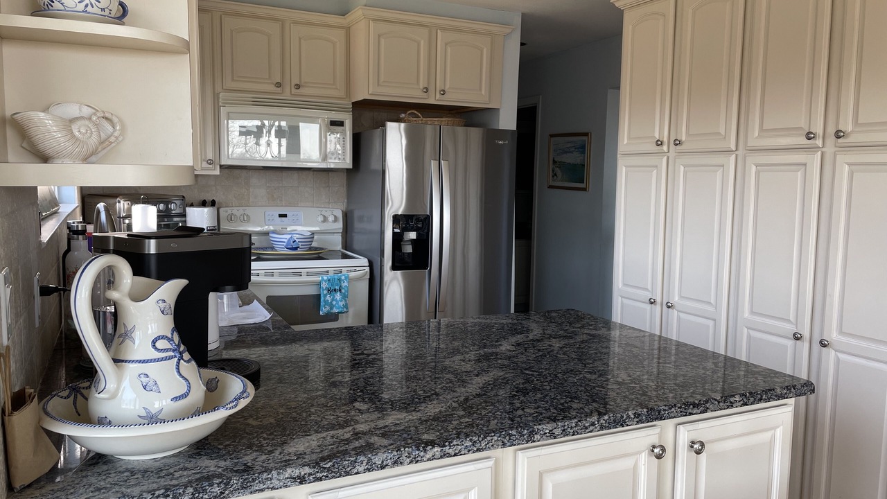 Photo of Kitchen in East Moriches