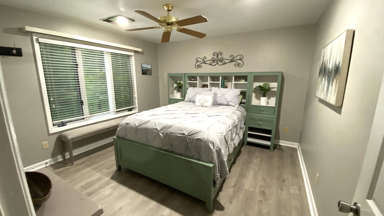 Photo of Bedroom in Counce