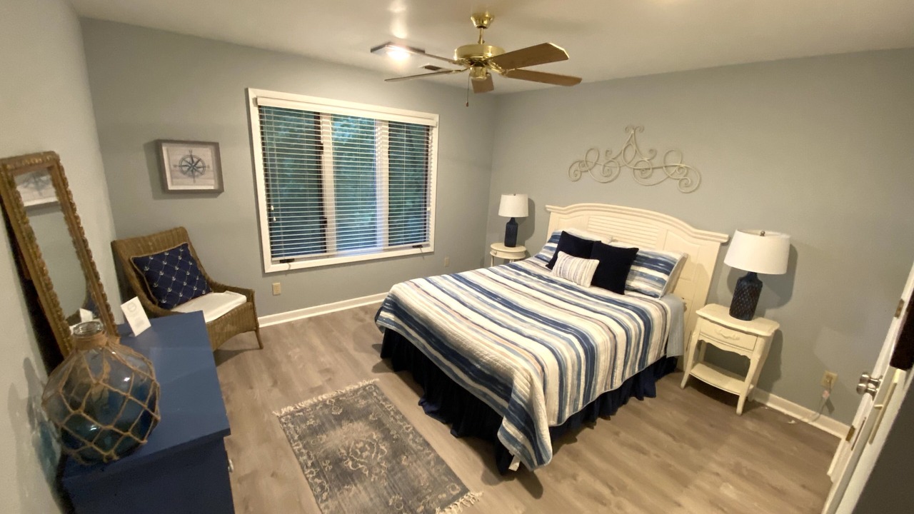 Photo of Bedroom in Counce