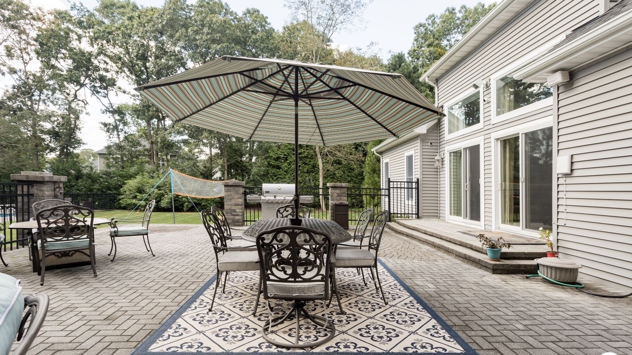 Photo of Others in East Moriches