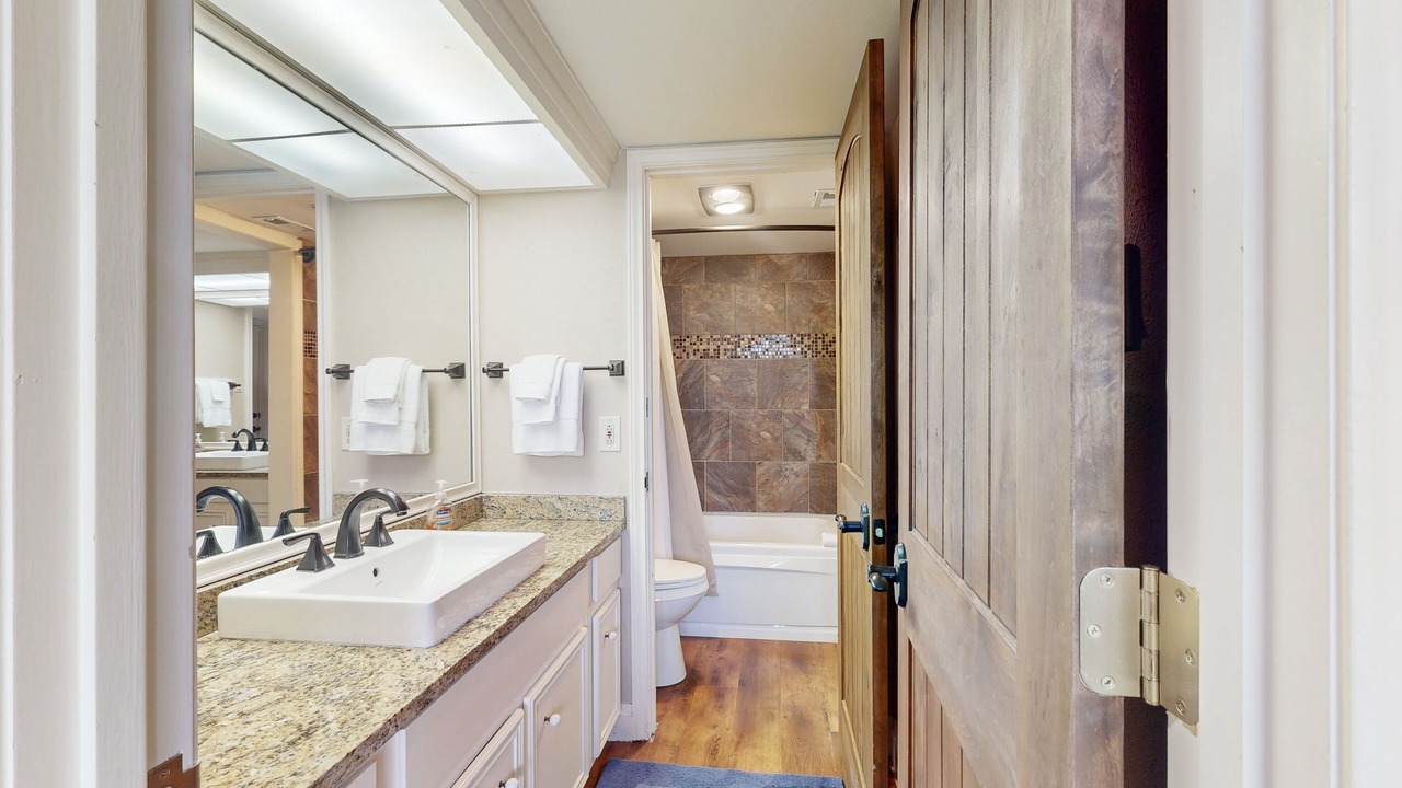 Photo of Bathroom in Lakeway