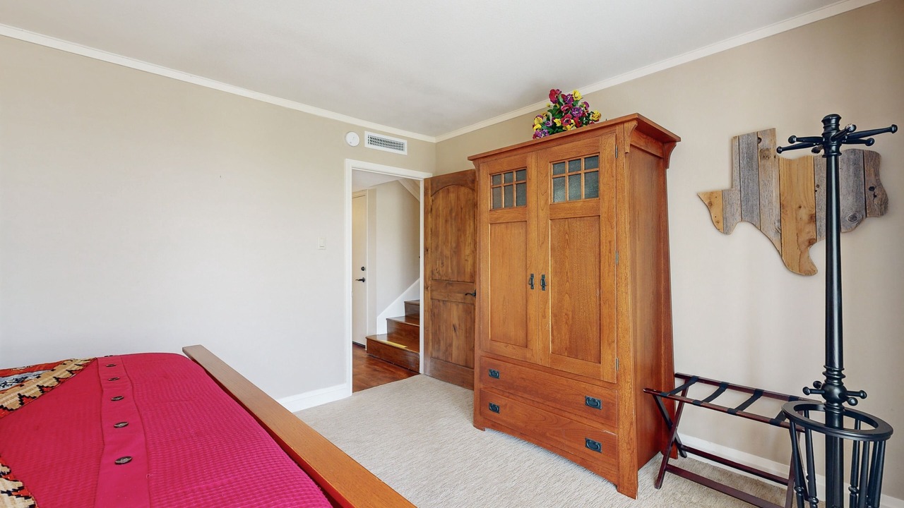 Photo of Bedroom in Lakeway