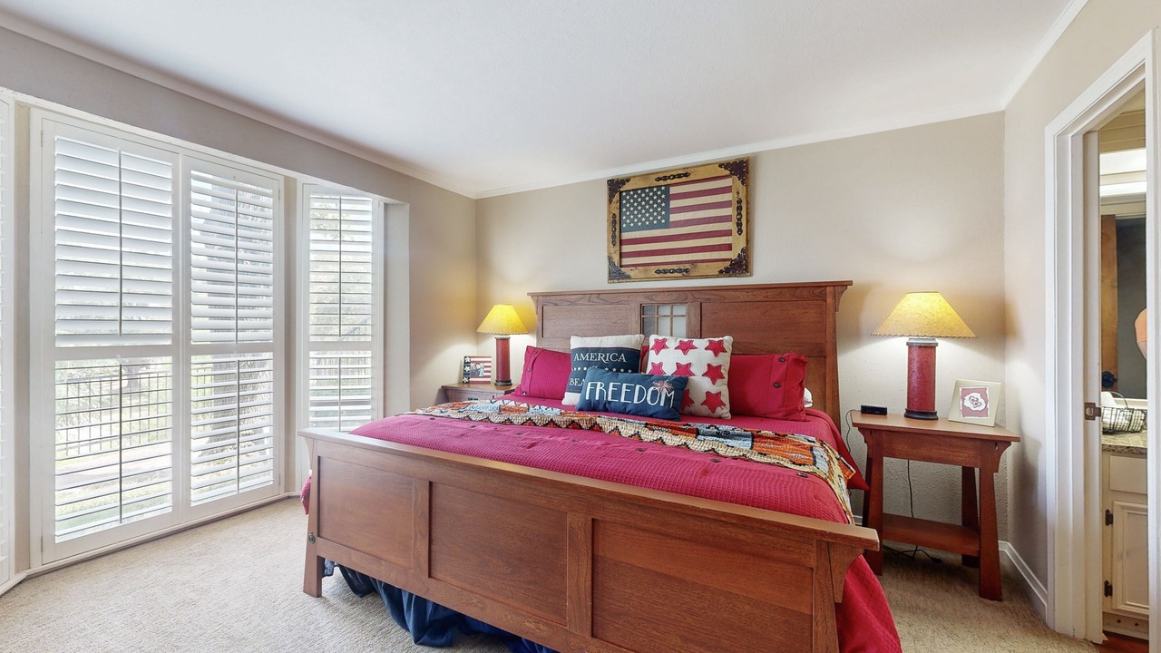 Photo of Bedroom in Lakeway