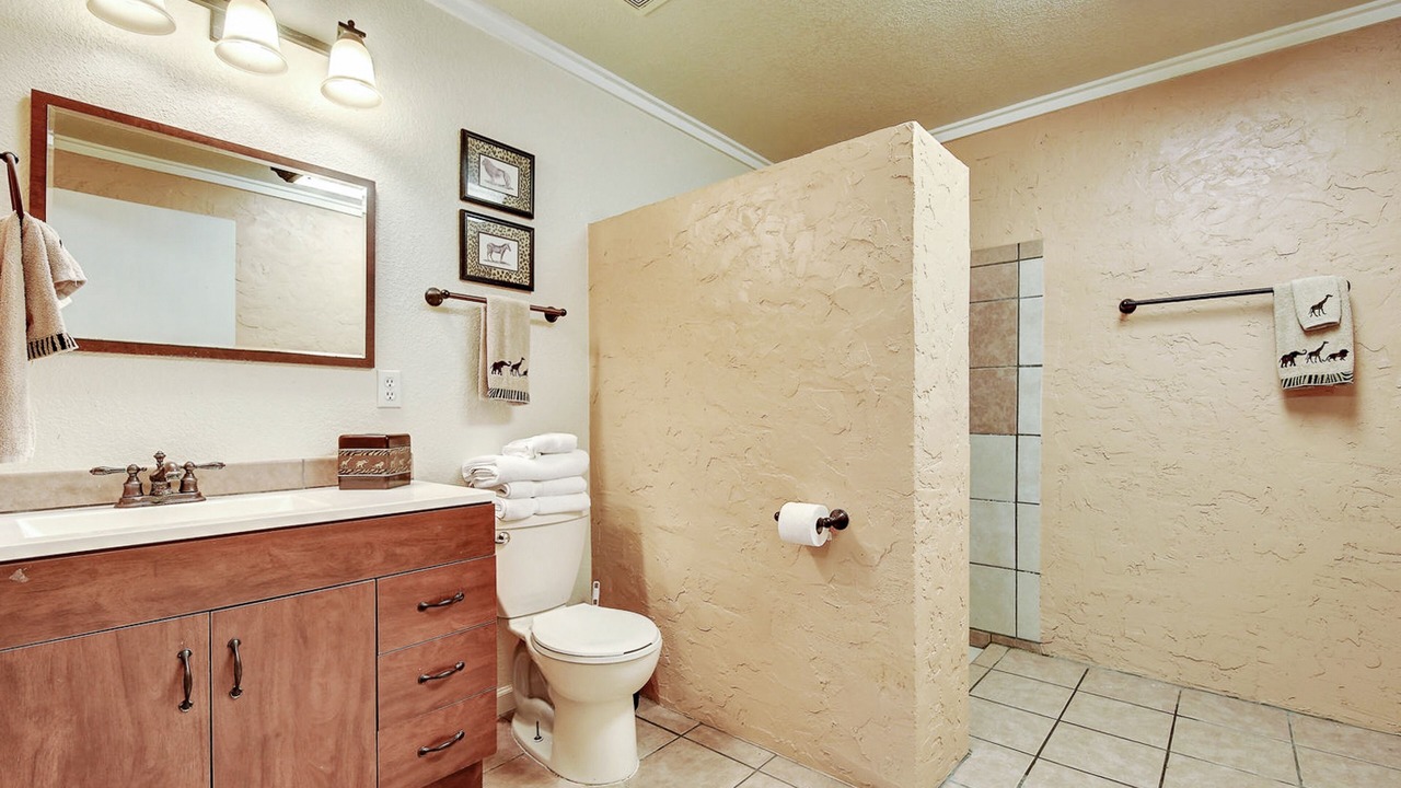 Photo of Bathroom in Spicewood