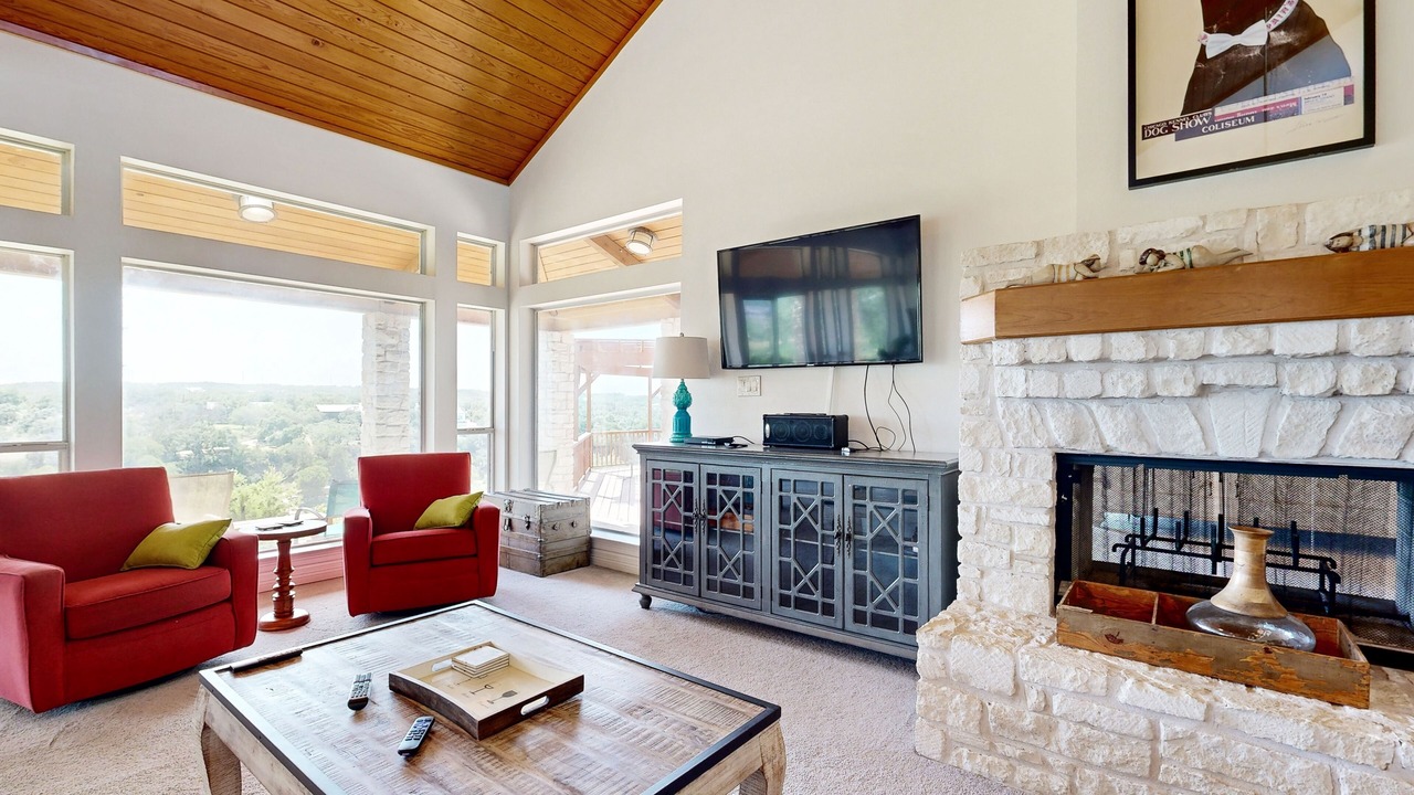 Photo of Livingroom in Spicewood