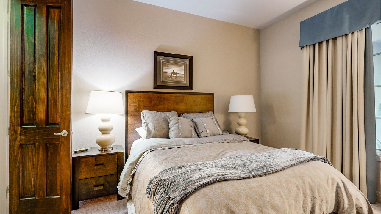 Photo of Bedroom in Lakeway