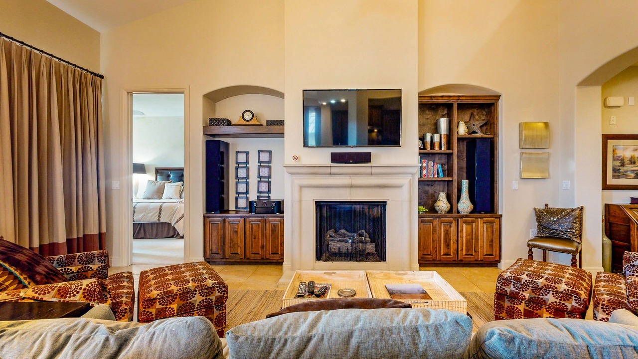 Photo of Bedroom in Lakeway
