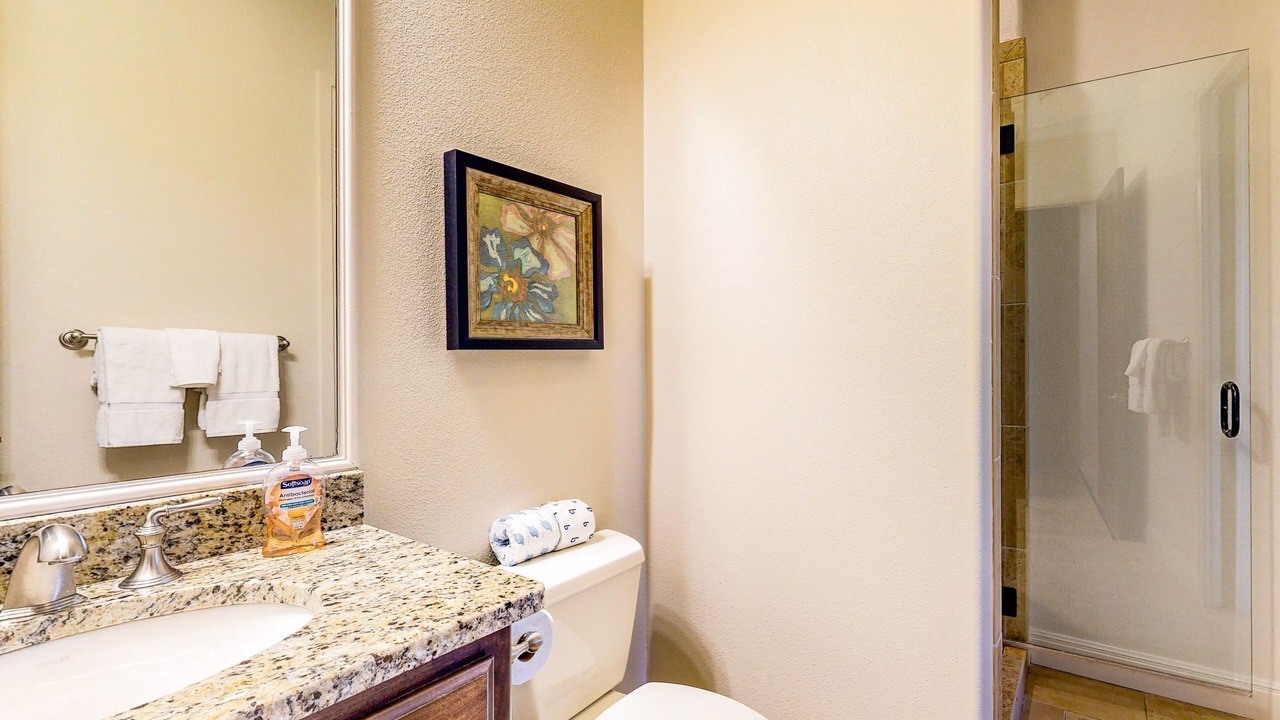 Photo of Bathroom in Lakeway