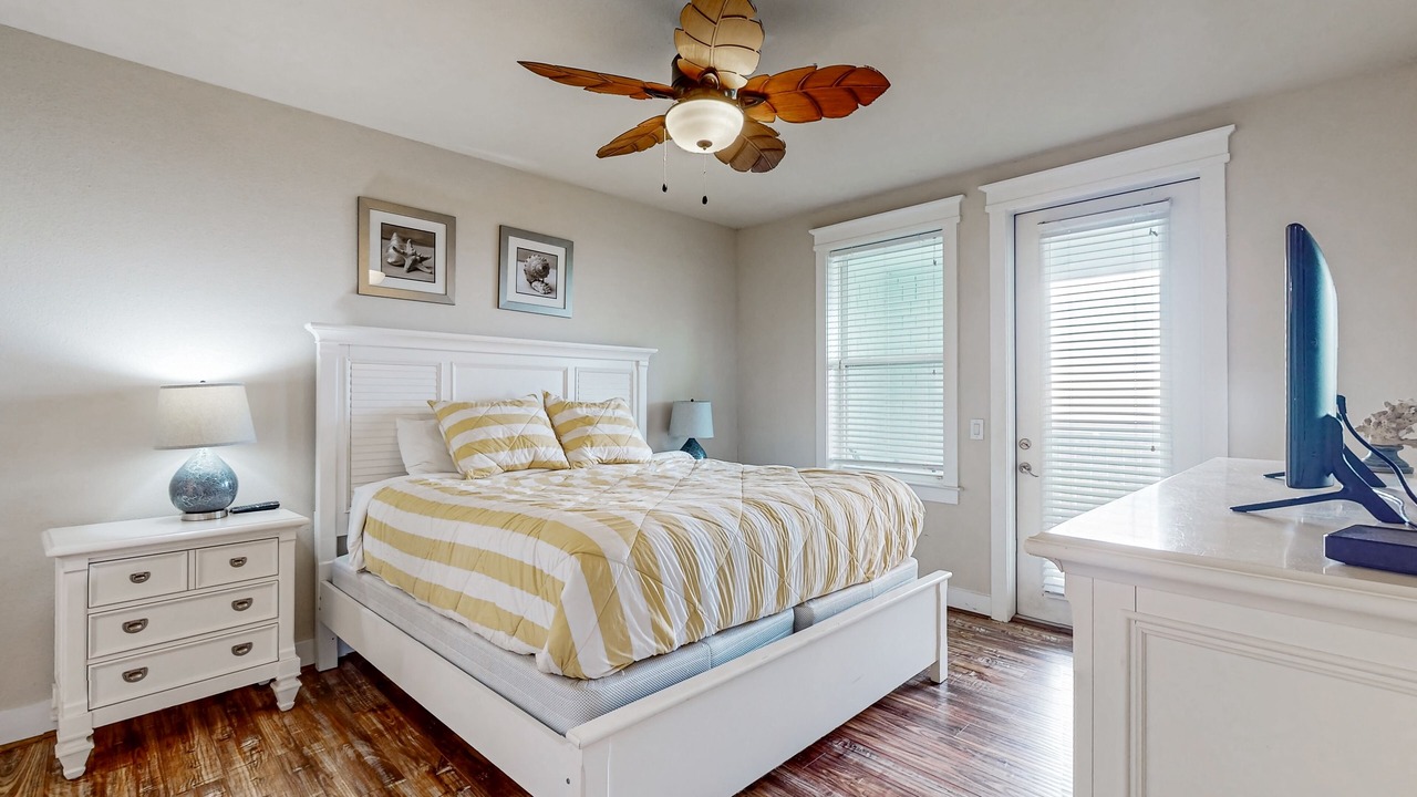 Photo of Bedroom in Red Fish Cove