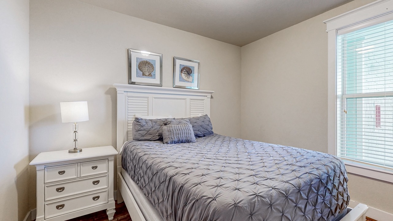 Photo of Bedroom in Red Fish Cove