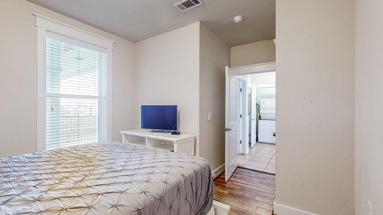 Photo of Bedroom in Red Fish Cove