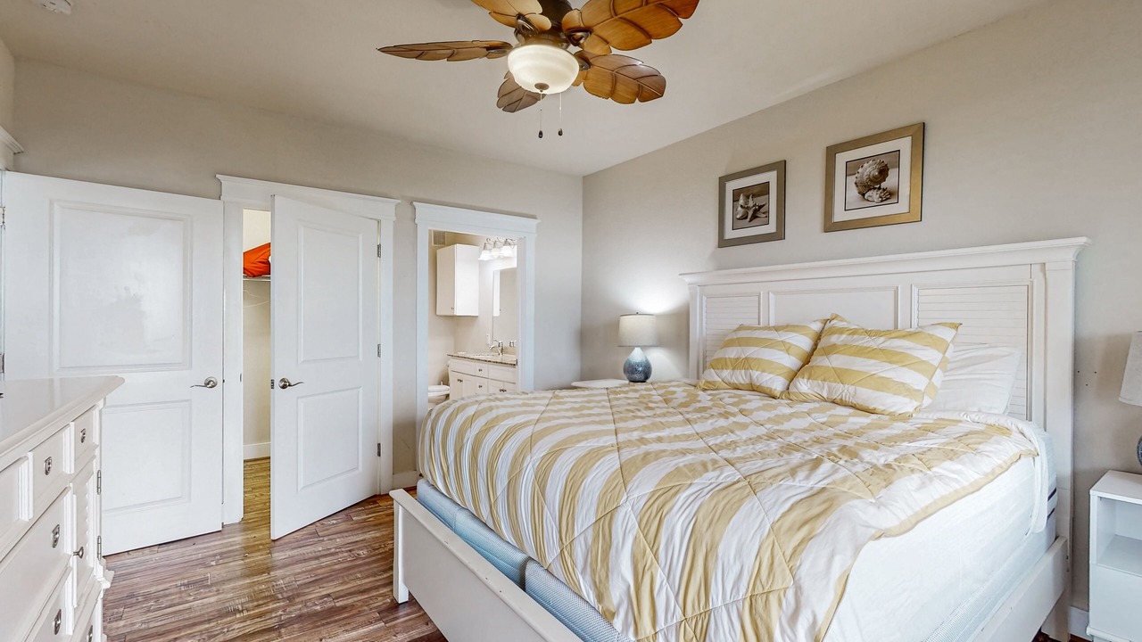 Photo of Bedroom in Red Fish Cove