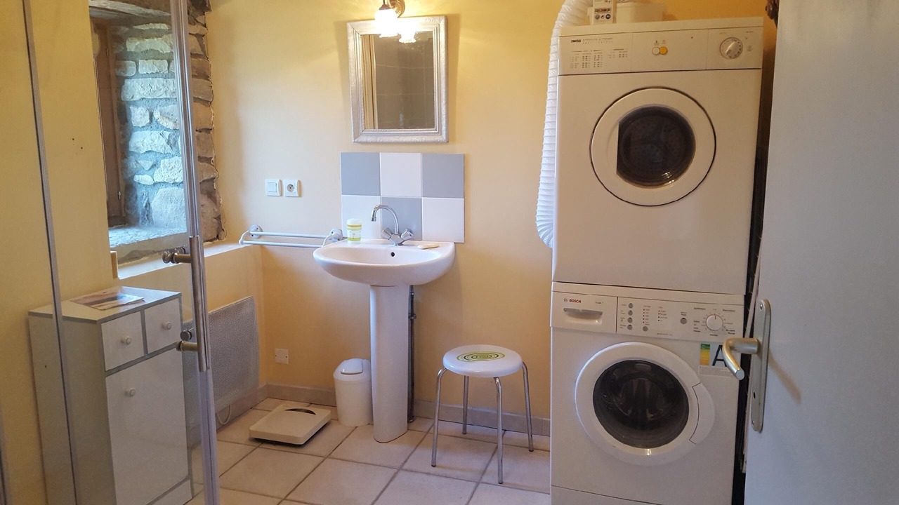 Photo of Bathroom in Saint-Marcelin-de-Cray