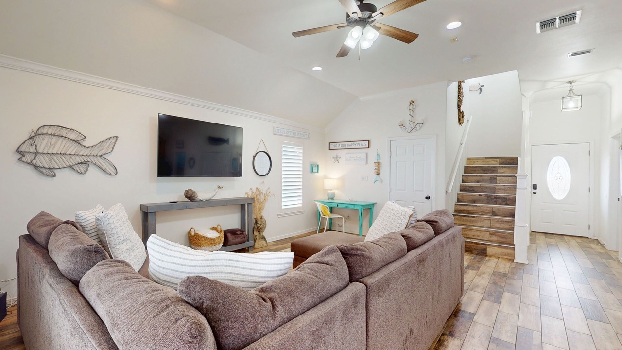 Photo of Livingroom in Bella Vista