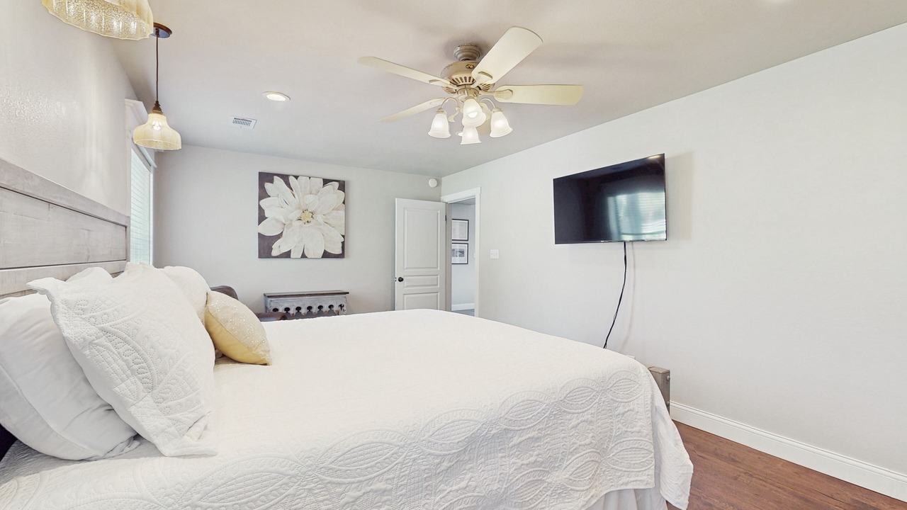 Photo of Bedroom in Burnet