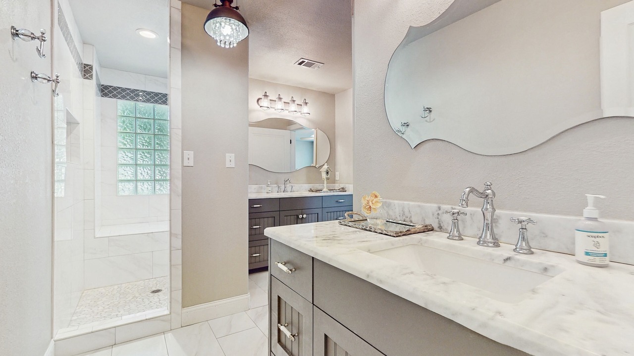 Photo of Bathroom in Burnet