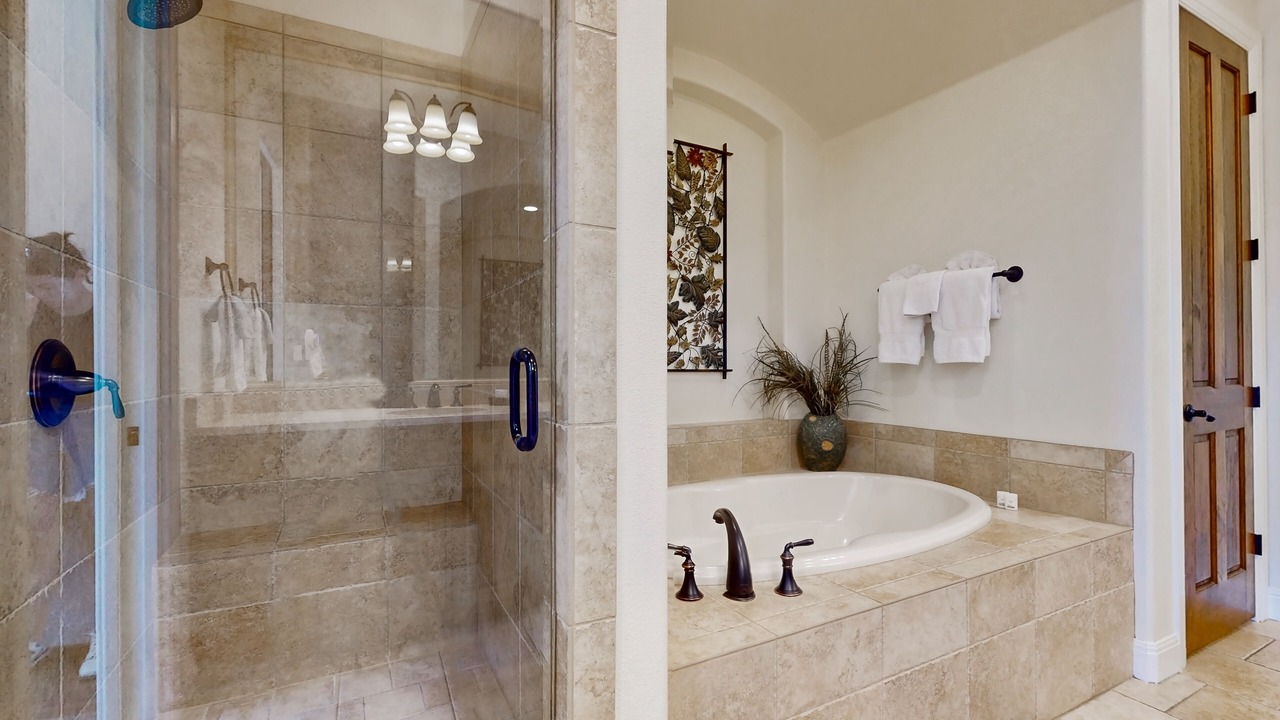 Photo of Bathroom in Lakeway